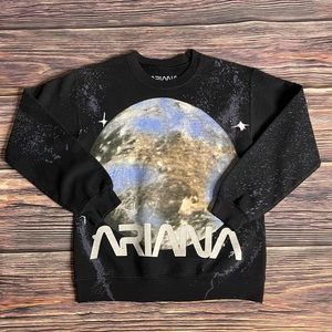 Ariana Grande Lollapalooza Sweatshirt 2019 Tour Crewneck AOP 1993 NASA Sz Small